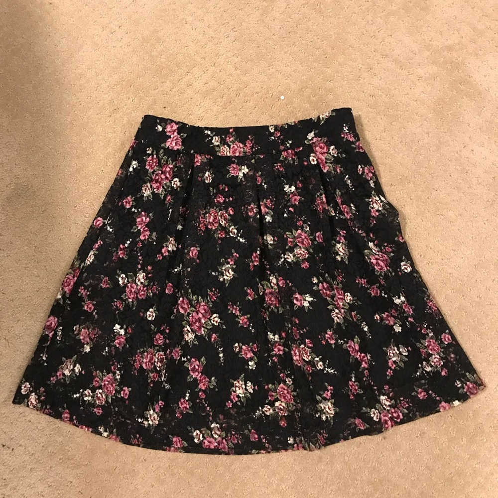 Flower Print Lacey Skirt